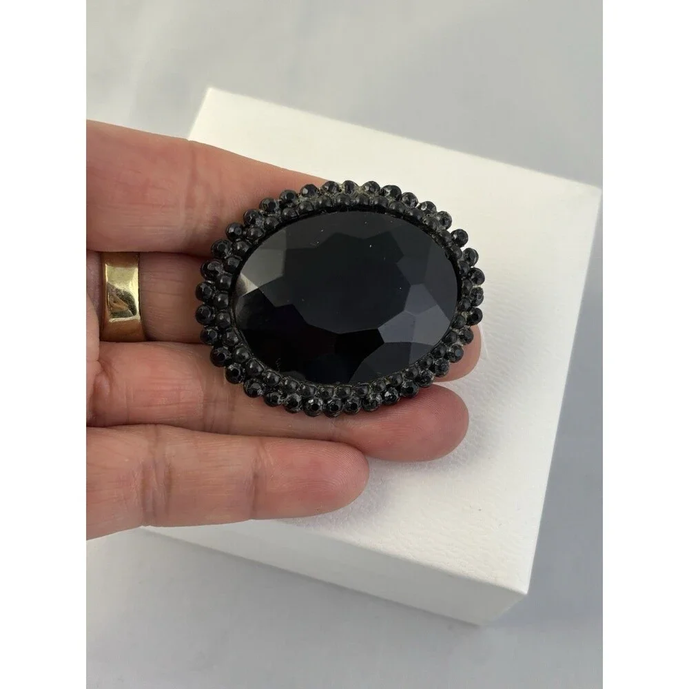 Vintage Retro HAR Black Cut Glass Cab Black Rhinestone Japanned 2” Oval Brooch